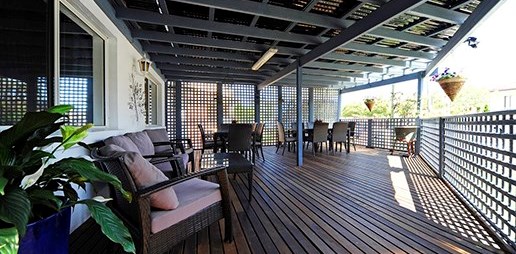 Menaville 8