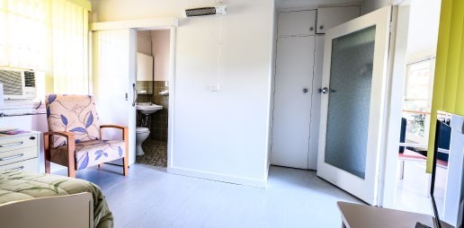 AubreyDowner-Bedroom-2-slider-image-516x254.jpg